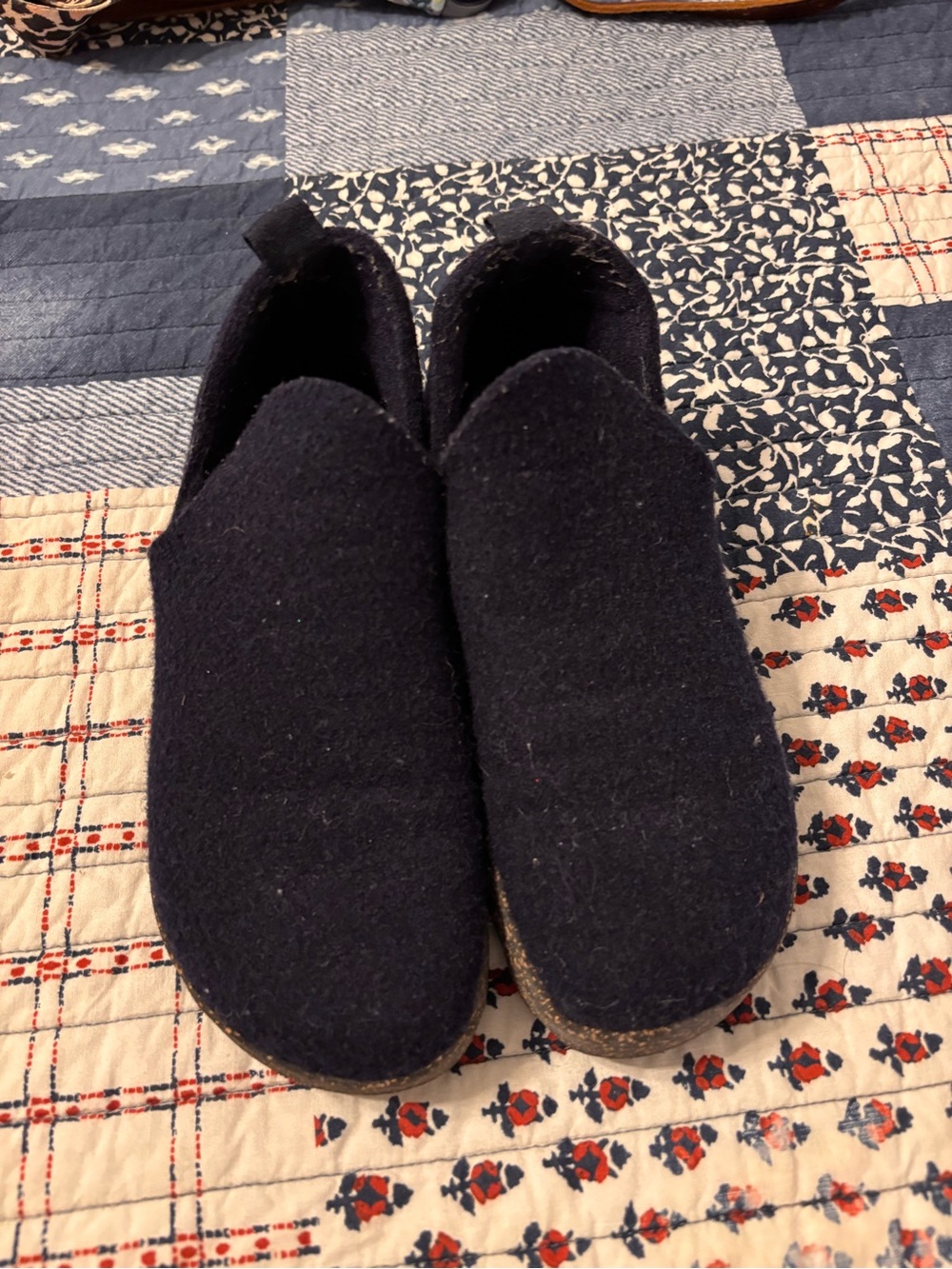 Women’s Navy Blue Asportuguesas, size 37